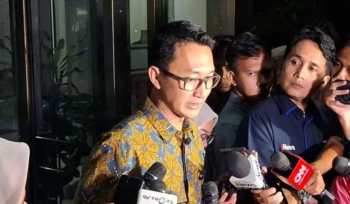 BREAKING: Ajudan Gubernur Riau Abdul Wahid Resmi Ditahan KPK!